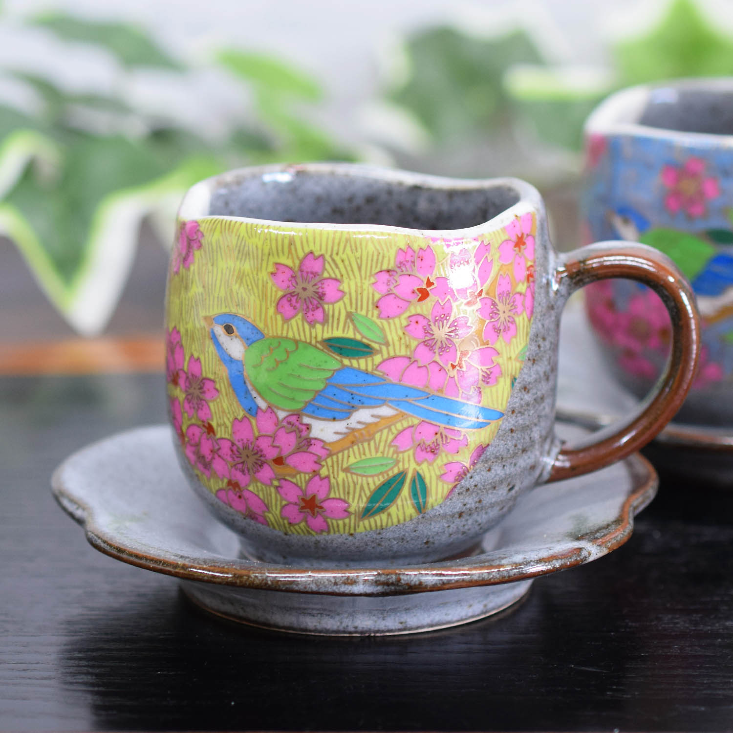 九谷焼 結婚祝い プレゼント 食器 ペア コーヒーカップ セット 金桜花