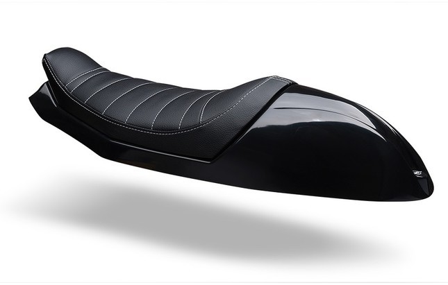 デザインは C-RACER C-RACER:シーレーサー カフェレーサーシート ステッチカラー:Red:レッド / 生地の仕様:Black:ブラック / ステッチタイプ:STRAIGHT:ストレート ウェビック1号店 - 通販 - PayPayモール ブラウン