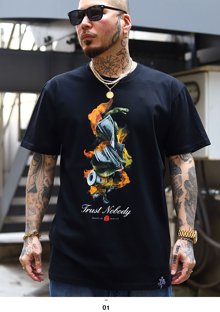 HASTA MUERTE Tシャツ 半袖 大きいサイズ ハスタ ムエルテ Trust Nobody 誰も信じるな スラング ドル柄 ブランドロゴ  ギャング ヘビ ファイヤーパターン