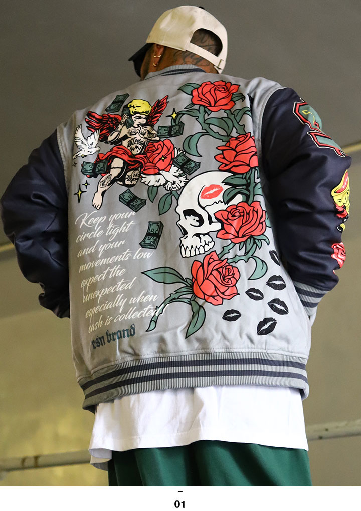 REASON アウター 長袖 スタジャン ブルゾン メンズ 春秋冬用 グレー 大きいサイズ リーズン 防寒着 総柄 エンジェル スカル アルファベット メッセージ 薔薇 ビッグシルエット 袖ロゴ b系 ヒップホップ ファッション ストリート系 ハイ ブランド 服 2025秋冬 新作 RER5011 REASON アウター 長袖 スタジャン ブルゾン 大きいサイズ リーズン