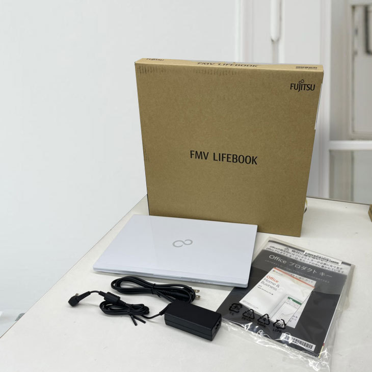 富士通 LIFEBOOK UH80/D2 MS Office2019 Win10 home 第8世代