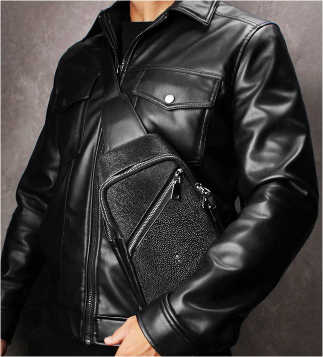 スティングレイ/エイ革 ボディバッグ 斜め掛けバッグ ガルーシャ