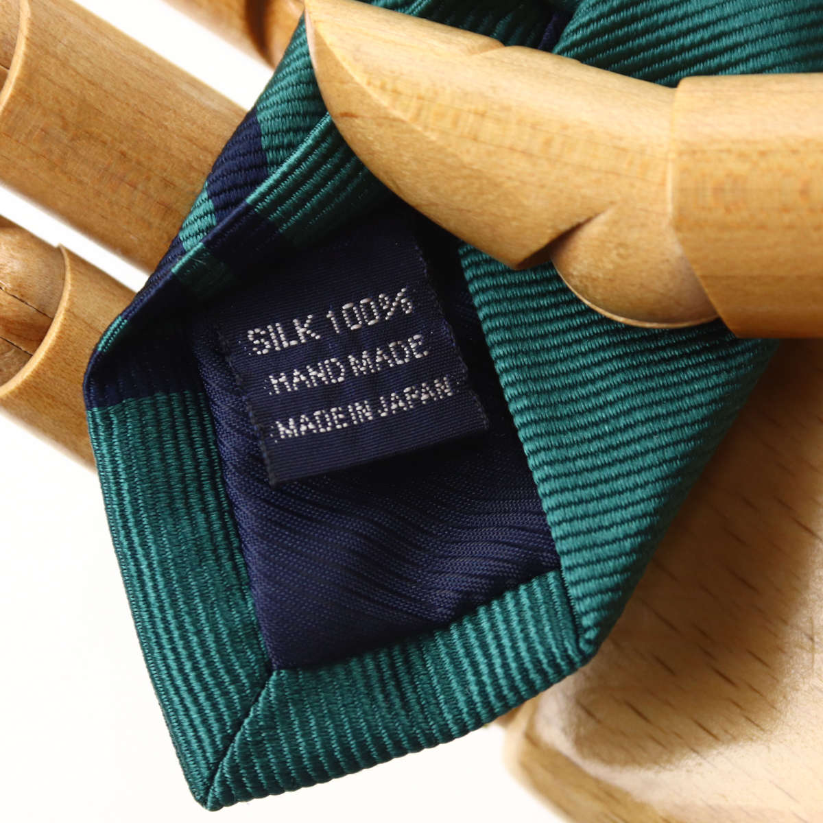 美品　ステファノビジ　ネクタイ　ブラウングリーンワインレッド英国調レジメンタル レジメンタルタイ(MEN) 全1色 | BRITISH MADE