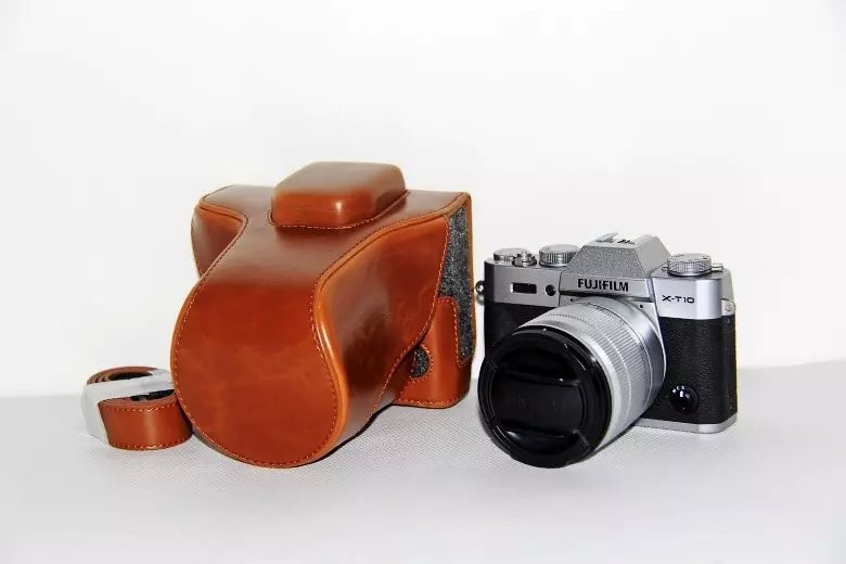 FUJIFILM X-T30 ケース X-T30 カメラケース XT30 カメラバック バック 富士フイルム カメラ カバー 三脚用ネジ穴装備  ストラップ レンズ 16-50mm対応 送料無料