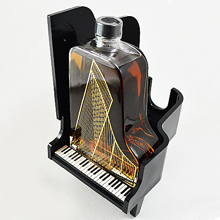 SUNTORY（サントリー） サントリーローヤル ピアノ 43度 600ml