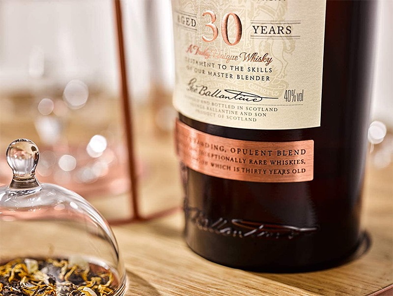Ballantine's バランタイン 30年 40度 700ml 化粧箱付き ブレン Ballantine's バランタイン 30年 40度 700ml 化粧箱付き ブレン