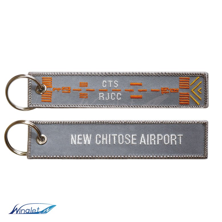 ランウェイ フライトタグ 新千歳空港 New Chitose Air Port CTS RJCC 滑走路 IATA ICAO キーチェーン  キーホルダー エアポート 航空グッズ : mz519 : Winglet - 通販 - Yahoo!ショッピング