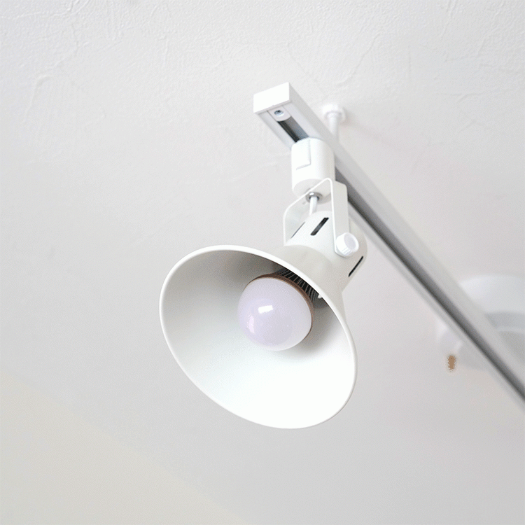 Kivenスポットライト 配線ダクトレール用E26電球　リモコン付き　4個セット Amazon.co.jp : 共同照明 4個セット ダクトレール用 スポットライト