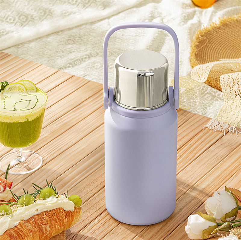 水筒 大容量 レディース メンズ 1リットル 1500ml 1000ml 800ml 無地 手提げ 保温 保冷 魔法瓶 ショルダーベルト付き ボトル |  | 07