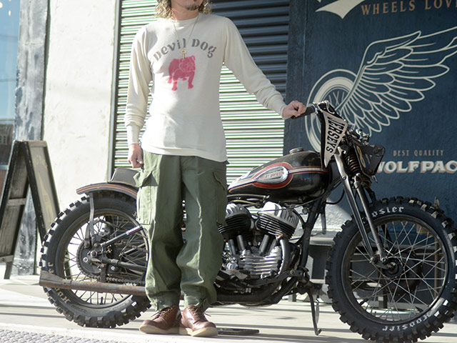 【未使用タグ付き】HARISS　ダウン　ポンチョ　オリーブ　カーキ　ハリス 未使用タグ付き】HARISS ダウン ポンチョ オリーブ カーキ