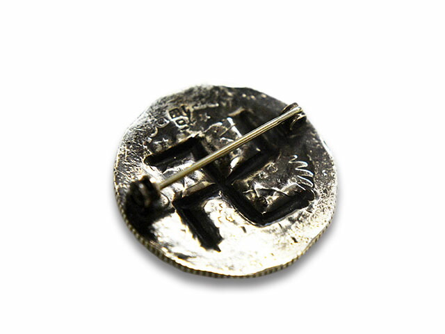 CHOOKE/チョーク】「Standing Liberty Repose Swastika Pins