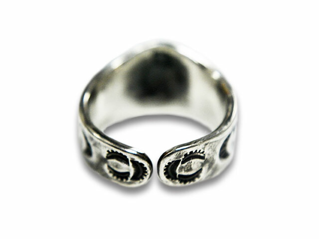 CHOOKE/チョーク】「Swastika Bar Ring/スワスティカバーリング」(C