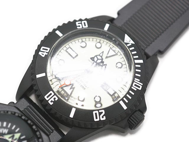 30% OFF)【COMFY OUTDOOR GARMENT/コムフィー】×【VAGUE WATCH Co 
