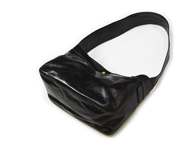 INCEPTION/インセプション】「Horse Hide Newspaper Bag/ホースハイド INCEPTION/インセプション】「Horse Hide Newspaper Bag/ホースハイド