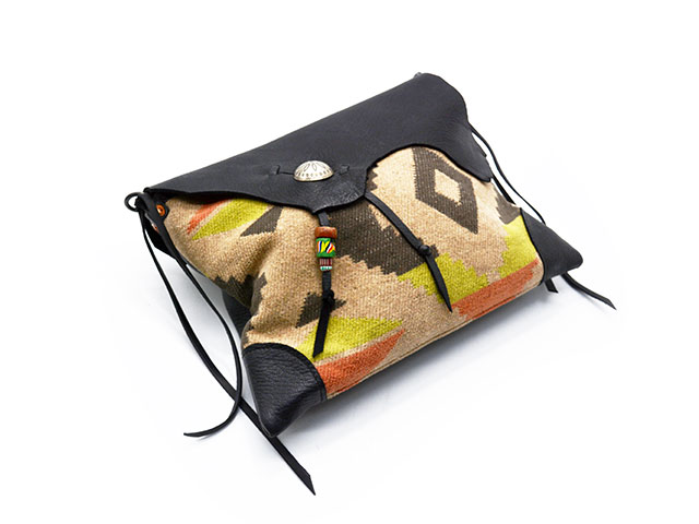 ITUAIS /イトゥアイス】「Beacon Blanket×Leather Shoulder Bag 