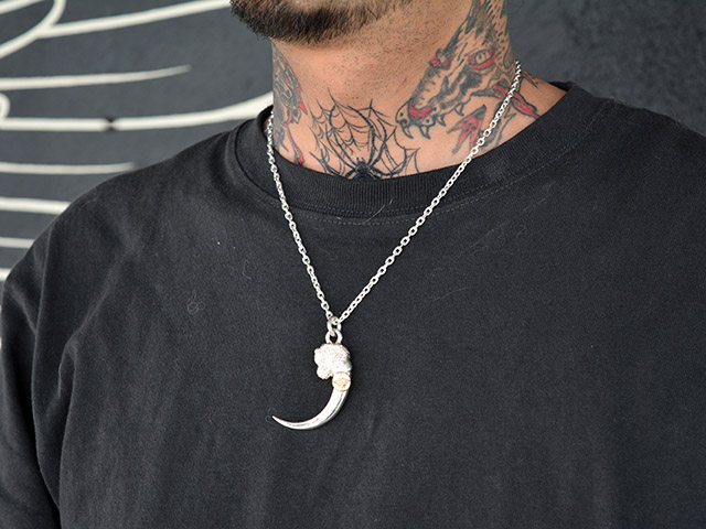 【FIRST ARROW's/ファーストアローズ】「Large Eagle Claw with  K18”Left”/K18付きラージイーグルクロウ”左向き”」(P-025L)(アクセサリー/ウルフパック)