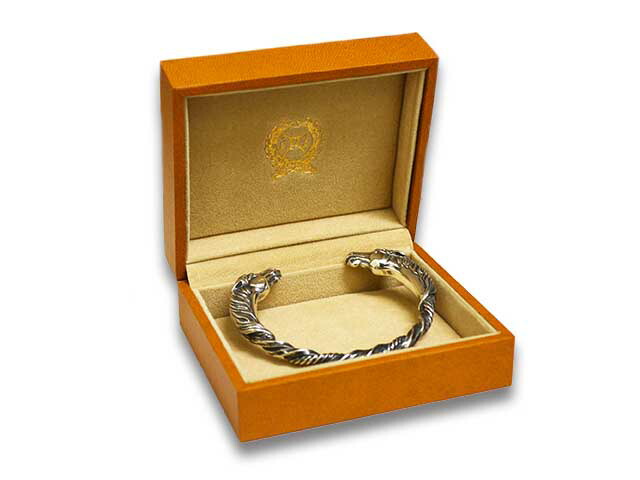 Peanuts&Co/ピーナッツカンパニー】「Horse Twist Bangle/ホース