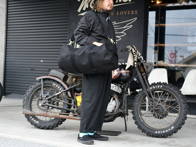 全2色【TROPHY CLOTHING/トロフィークロージング】「Road Trip Bag
