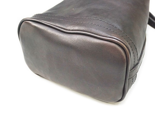 全2色【vasco/ヴァスコ】「Leather Wander Purse Bag”Small”/レザー