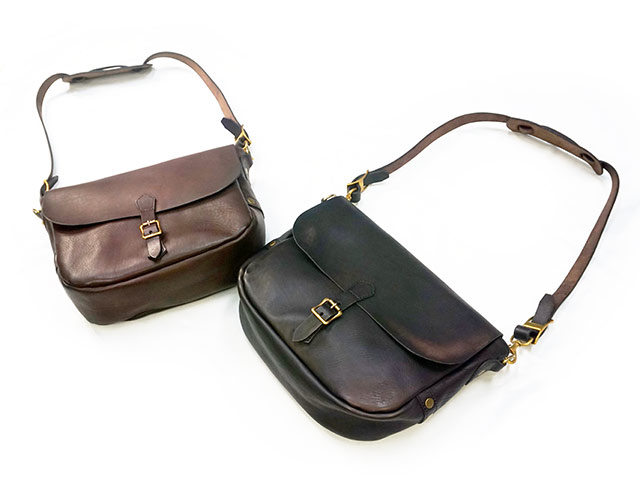 全2色【vasco/ヴァスコ】「Leather Postman Shoulder Bag”Regular