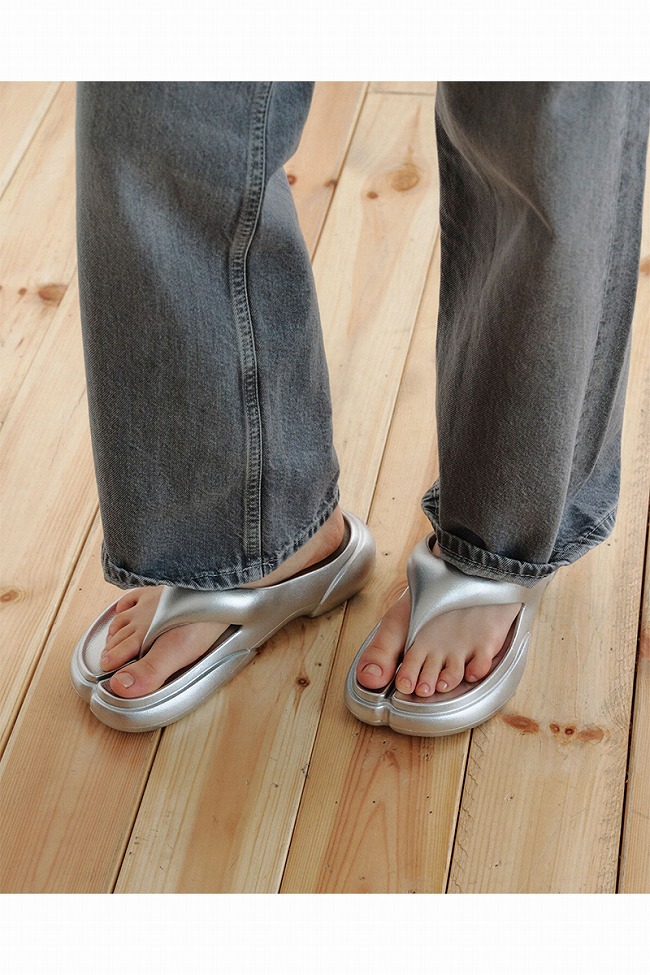 PAES（ペイズ） Flipflop 02 リカバリーサンダル PAES-04 SILVER