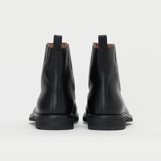 Hender Scheme（エンダースキーマ） front fastner boots フロント