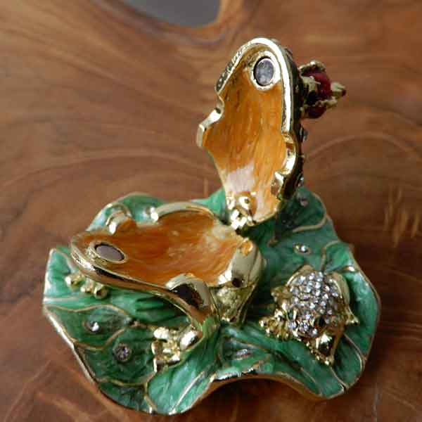 エナメルボックス 緑 ジュエリーケース フロッグ かえる カエル 蛙
