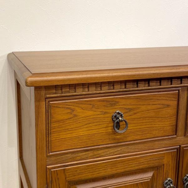 木製無垢キャビネット　飾棚　ナラ材　国産ビンテージ　古道具　アンティーク キャビネット ナラ無垢 日本製 国産家具 クラシック エレガント モダン