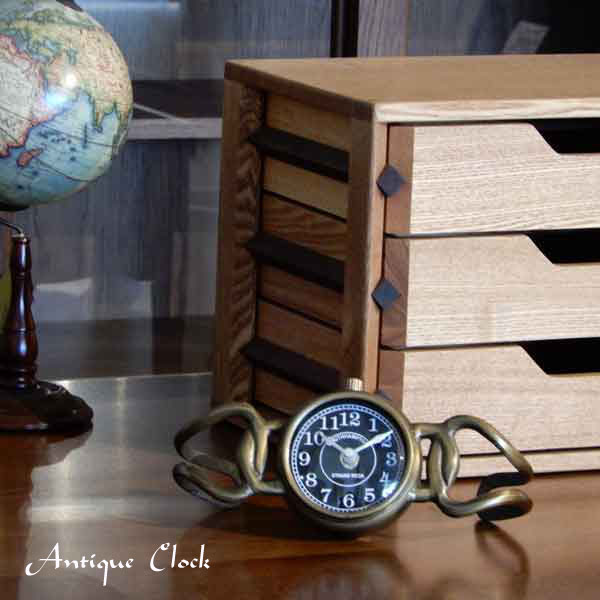 真鍮の置時計 置き時計 時計 アンティーク クロック Clock 個性的