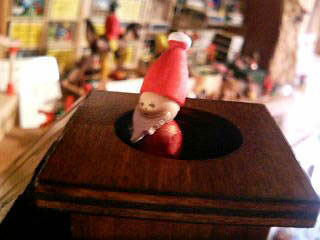 からくり時計 鳩時計 壁掛け 掛け時計 すっぱいぶどう 1日タイプ 電池