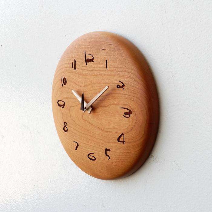 木の時計（スタンド付）ブラックチェリー無垢 φ24cm 掛け時計 置き時計