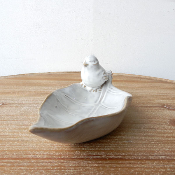 トレー　皿　陶器　ヨーロッパ　置物　インテリア　工芸品　美術品　A1673 トレー 皿 陶器 ヨーロッパ 置物 インテリア 工芸品 美術品 トレー 皿