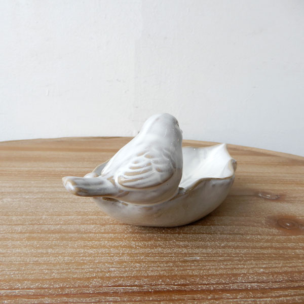 ⭐︎鳥の置物　2体 鳥 置物 おもちゃ 音センサー 鳴く鳥 音が出る玩具 小鳥 装飾 玩具