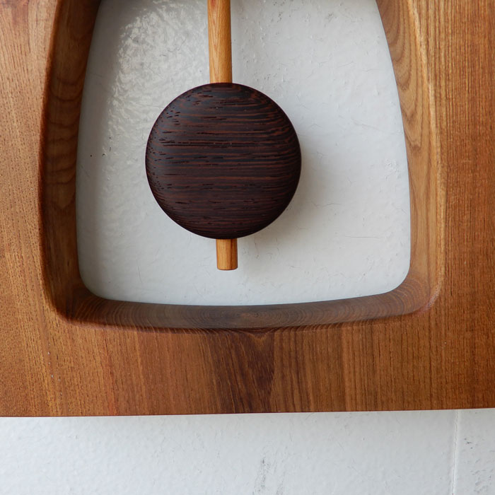 木の振り子時計 槐（エンジュ）無垢 幅20cm 掛け時計 振り子時計 木の