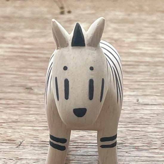 シマウマの木彫りしまうま シマウマ ゼブラ zebra 木彫り 置物