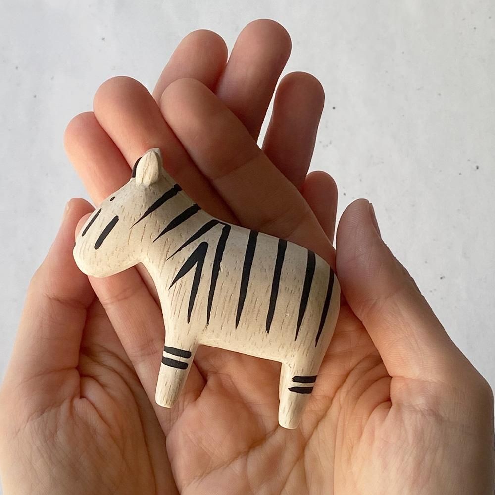 シマウマの木彫りしまうま シマウマ ゼブラ zebra 木彫り 置物