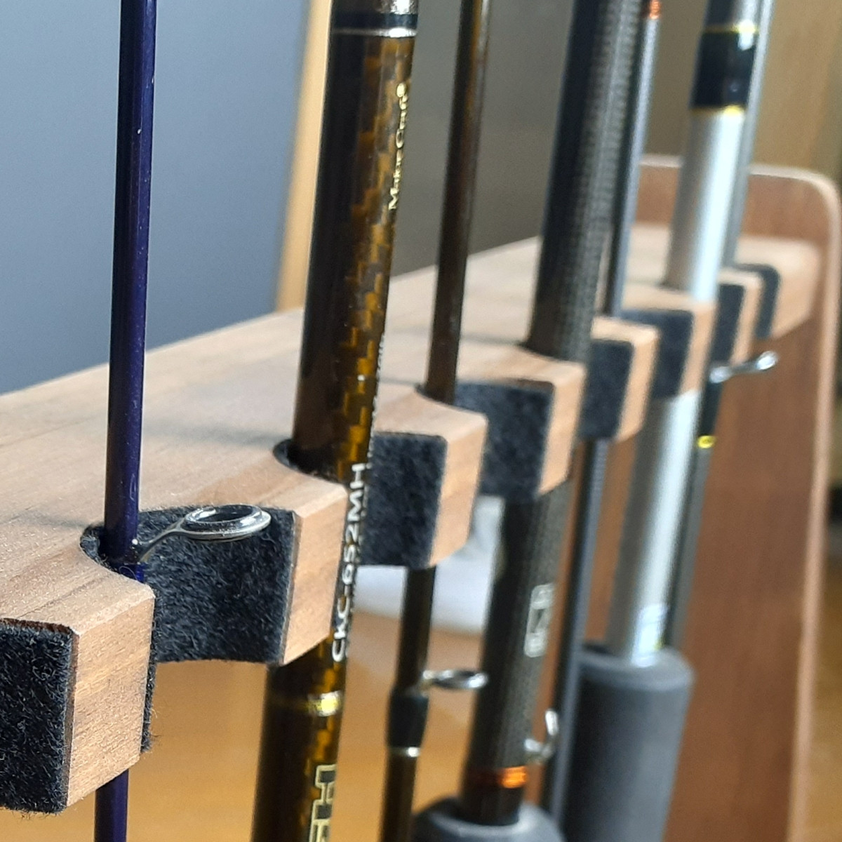 WOODWORKS ロッドスタンド 20本掛 (色：ブラウン) 木製 日本製 片面