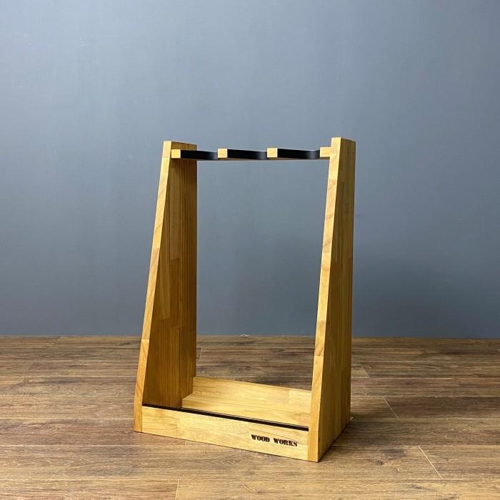 WOOD WORKS ライフル スタンド 3丁用 高級感な木目 中古 WOODWORKS ガンラック 3丁掛 (色：ライトブラウン) 木製 日本製