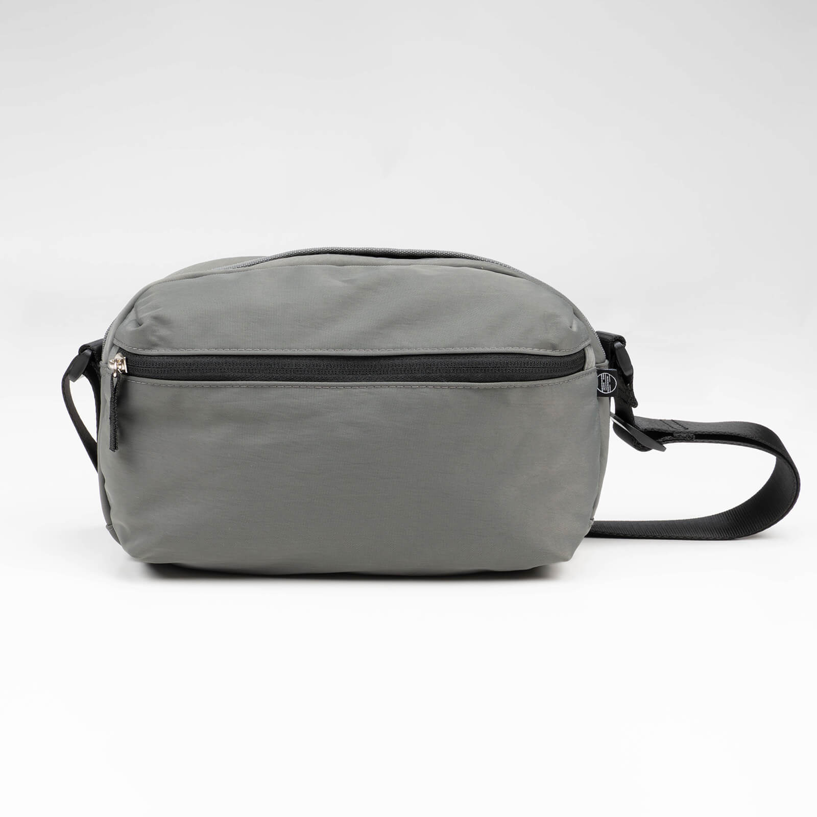 ショルダーバッグ レディース 斜めがけ サブバッグ きれいめ 軽量 軽い メンズ  ナイロン 軽い 仕切り 旅行 ミニ おしゃれ 黒 AH-702 スムースミニショルダー | AME TO HARE | 01