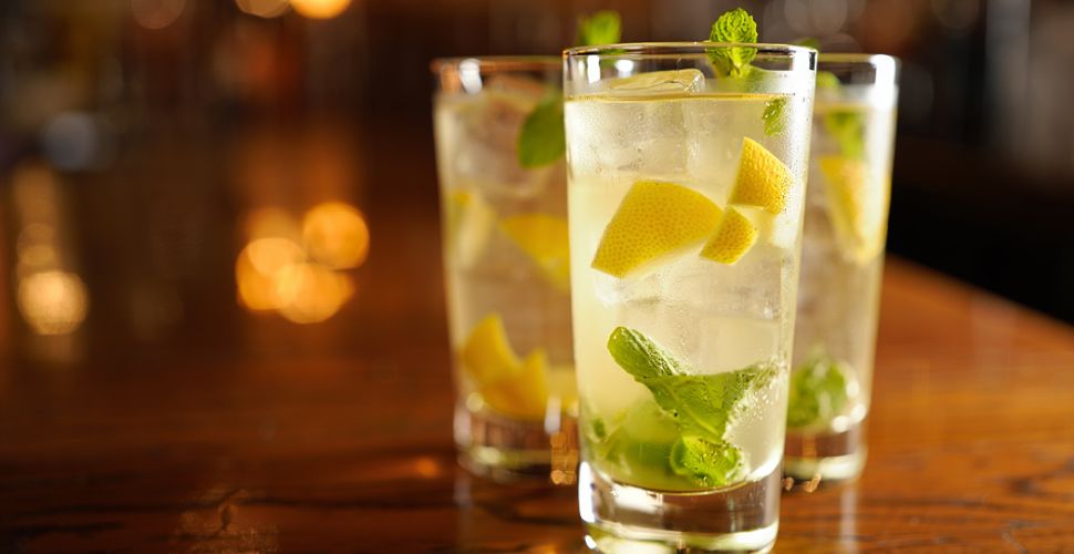 ダブル・ディスティルド・アラック（ライフスタイル画像）