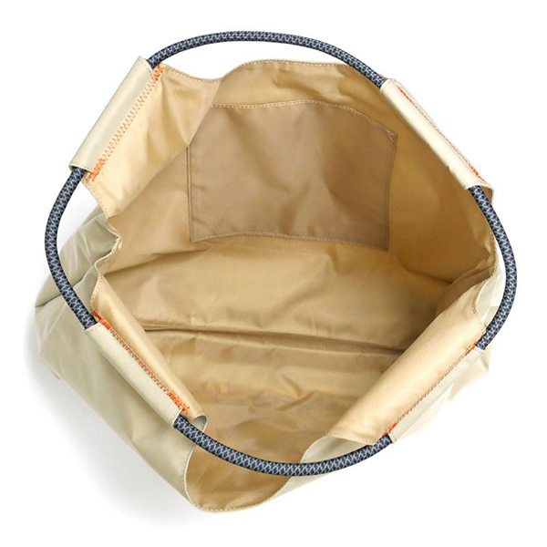 わちふぃーるど（WachiField） 刺繍トート 旅するBABY・ベージュ