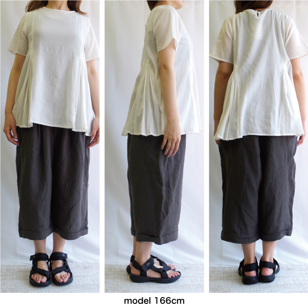 コットンドビータック入り半袖ブラウス PAGE ONE |  | 09