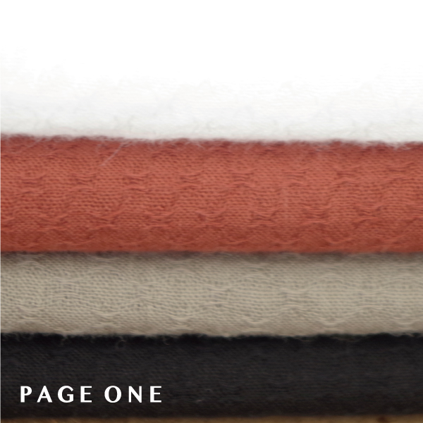 コットンドビータック入り半袖ブラウス PAGE ONE |  | 01