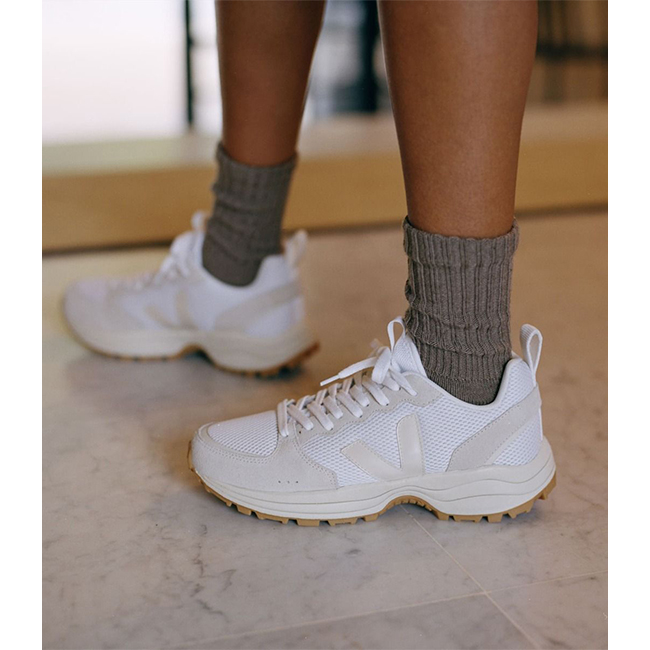 VEJA ヴェジャ　VENTURI ベンチュリ　スニーカー　厚底スニーカー VEJA VEJA(ヴェジャ) Venturi ベンチュリ レディース スニーカー