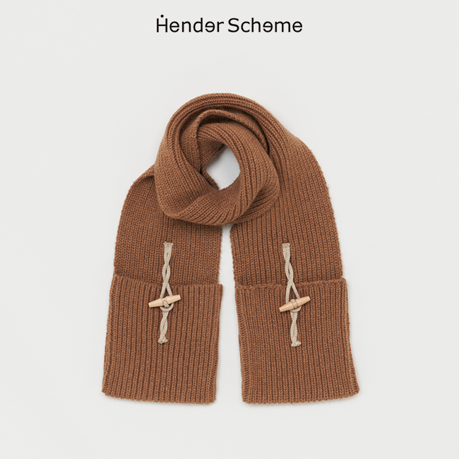 Hender Scheme（エンダースキーマ） knitted pocket scarf ニット