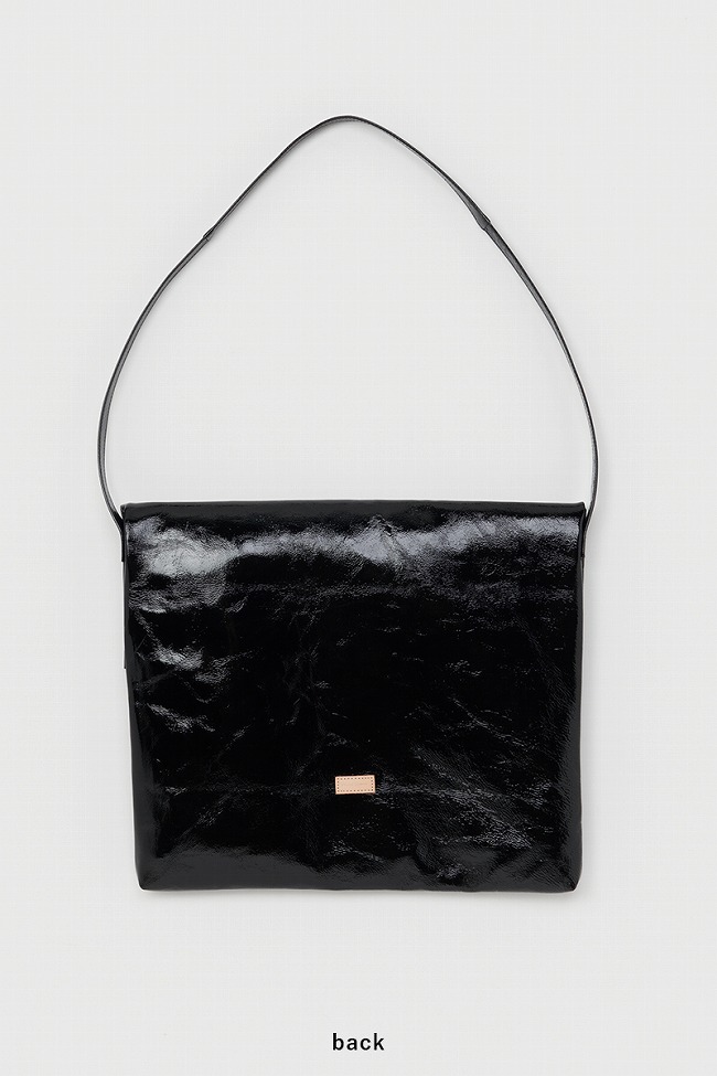 バッグ Hender Scheme patent horse shoulder big Hender Scheme エンダースキーマ パテントホースフラップショルダー