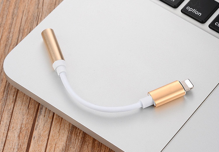 iOS16対応 iPhone イヤホンジャック 変換ケーブル iPhone X 変換 アダプタ 音楽再生