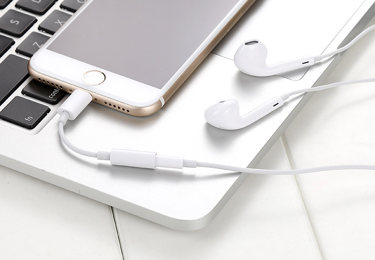 iOS16対応 iPhone イヤホンジャック 変換ケーブル iPhone X 変換 アダプタ 音楽再生