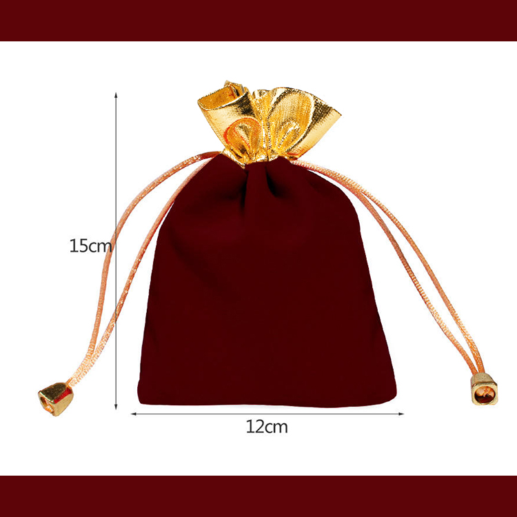 フェンディ 上品で大人かわいいバッグ 無料ギフトラッピング R💫 | 、 FENDI✨ 新作のOrigami👜変形ミニバッグ ホワイトで