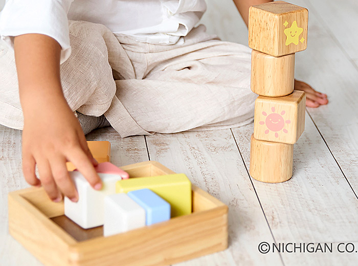NICHIGAN（ニチガン） 音の鳴るつみき 積み木 知育玩具 1.5歳 1歳半